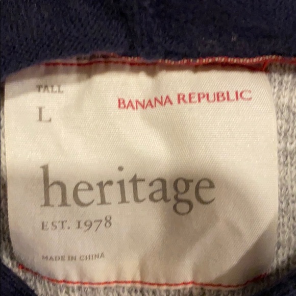 Zip up Hooded Sweater - Picture 2 of 3